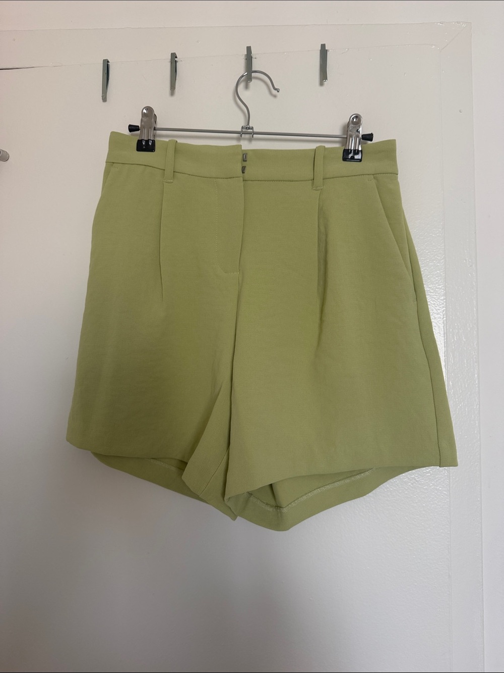 Abercrombie & Fitch High-Waist Pleated Shorts in Light Green